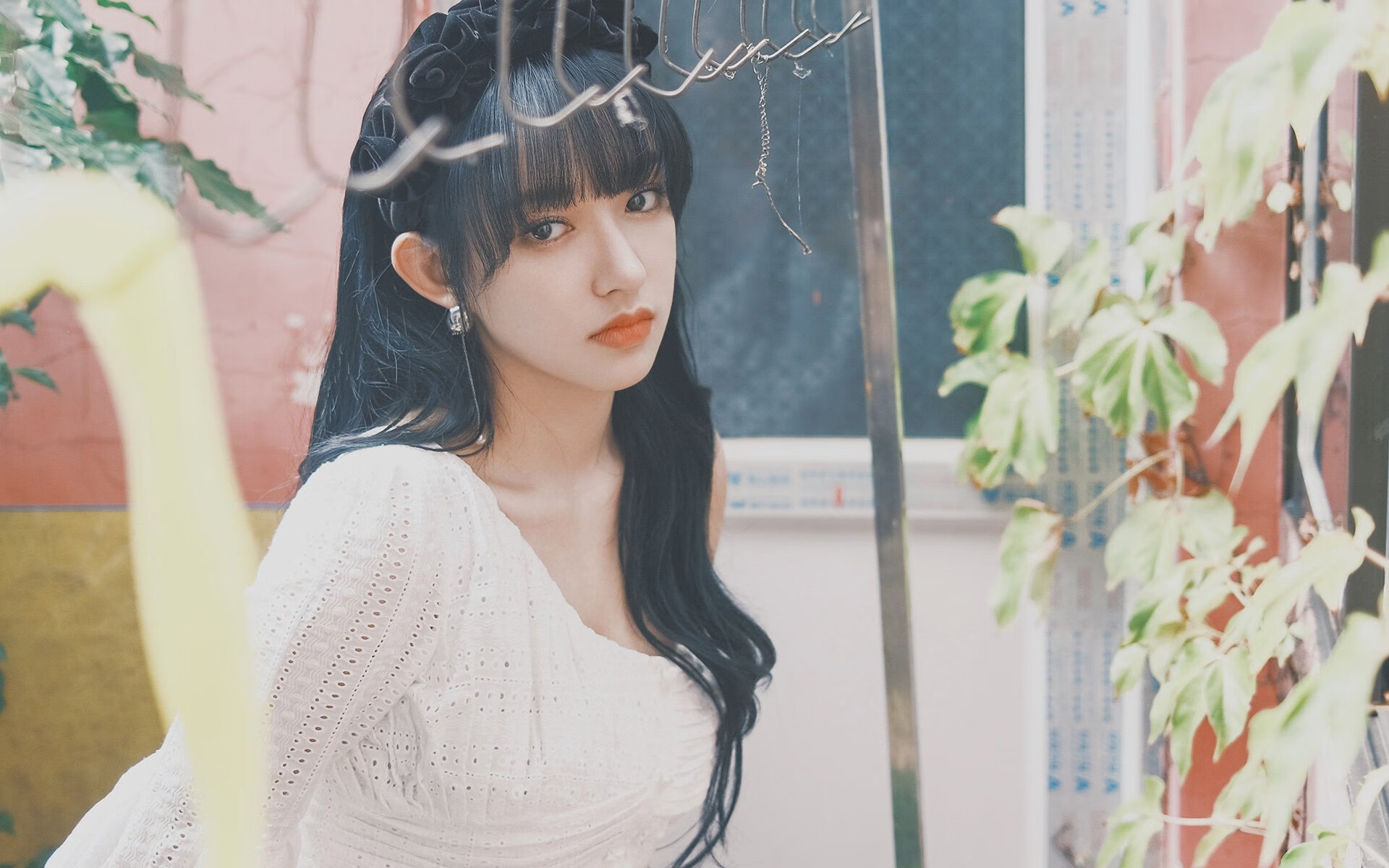 “胡利安·门德斯的脚下技巧与反应速度，助美洲狮队攻占世界舞台”
