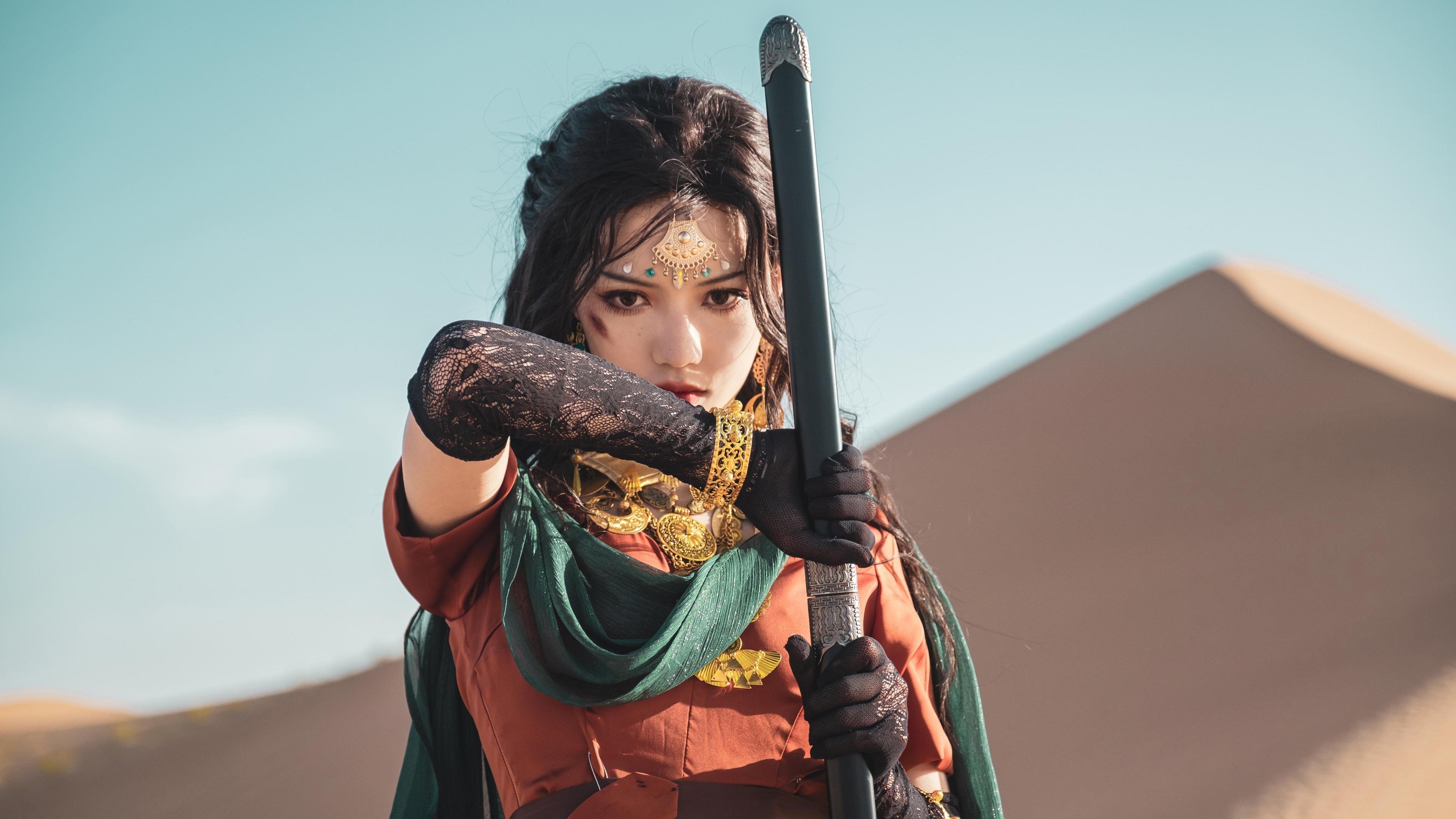 国际比赛纪念展在主办城市巡展，吸引大量观众，国际大赛视频