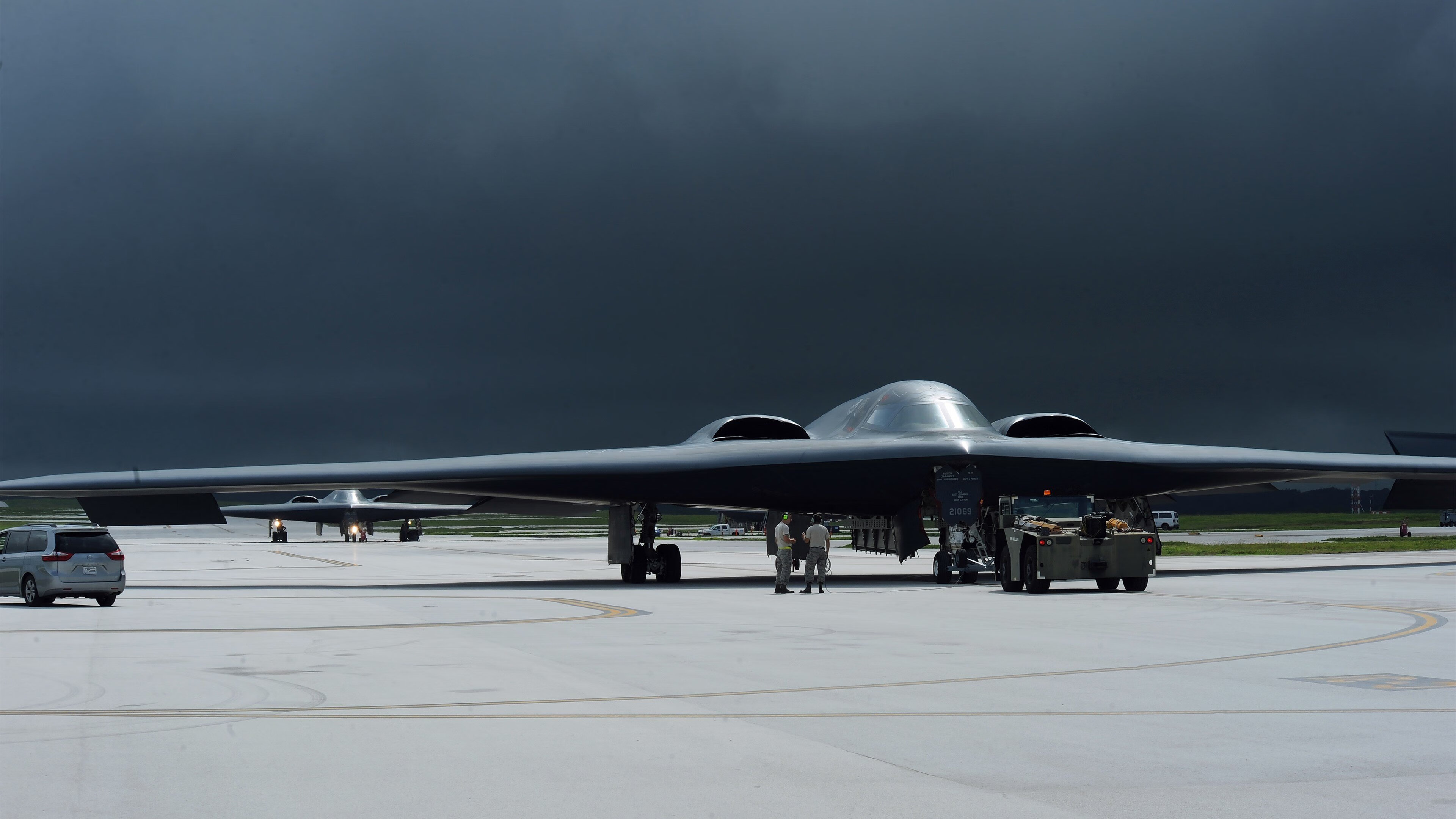 熊猫体育娱乐-苏炳添百米热身赛轻松晋级决赛，苏炳添百米比赛